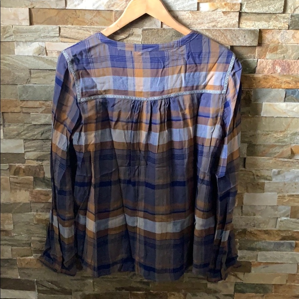 Roxy Shirt - Picture 3 of 6